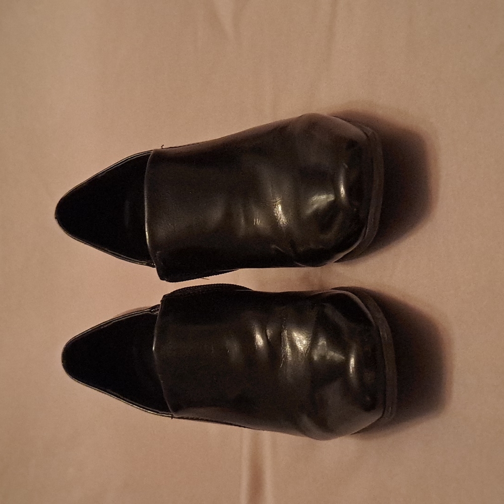 Nickels 8 1/2 black